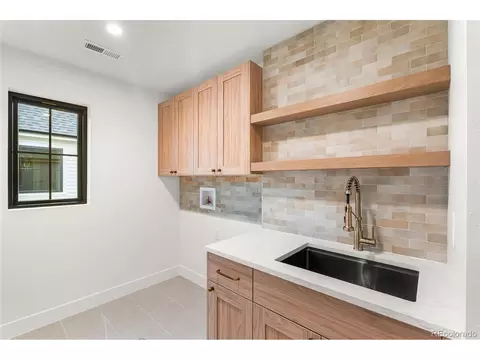 Undisclosed, Edgewater, CO 80214 photo 37