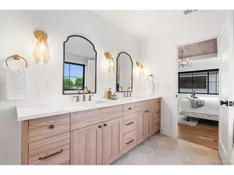 Undisclosed, Edgewater, CO 80214 photo 29