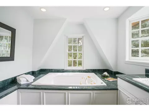 409 Mountain View Rd, Boulder, CO 80302 photo 13