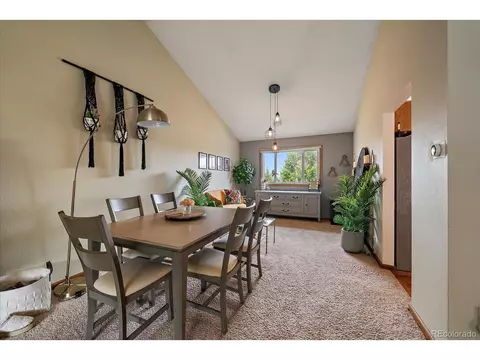 19727 Eldorado Dr, Aurora, CO 80013 photo 4