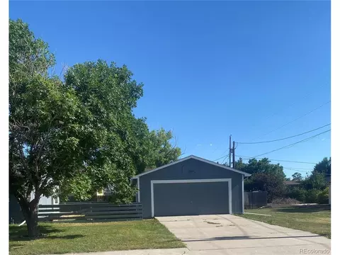 390 Grant Ave, Bennett, CO 80102 photo 2