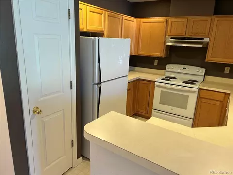 Kitchen - 4296 S Eldridge St #202, Morrison, CO 80465 photo 2 of 2