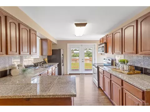 7025 E 21st Ave, Denver, CO 80207 photo 5
