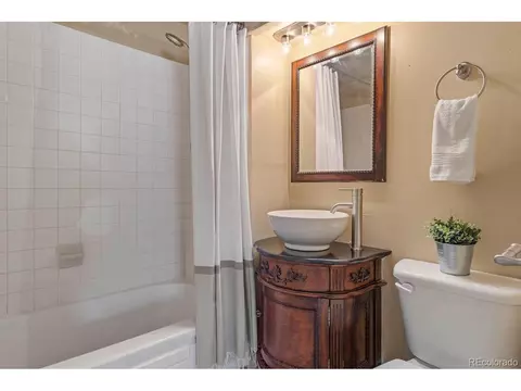 7025 E 21st Ave, Denver, CO 80207 photo 17