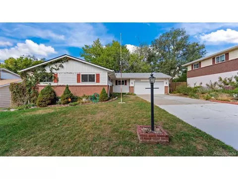 2204 Warwick Ln, Colorado Springs, CO 80909