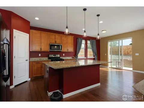 322 S 3rd St, Berthoud, CO 80513 photo 5