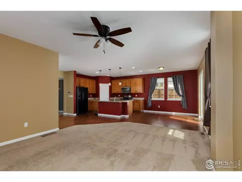 322 S 3rd St, Berthoud, CO 80513 photo 9