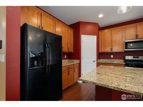 322 S 3rd St, Berthoud, CO 80513 photo 4
