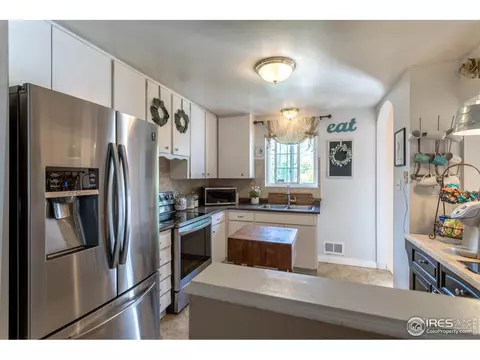 928 E 115th Pl, Northglenn, CO 80233 photo 9