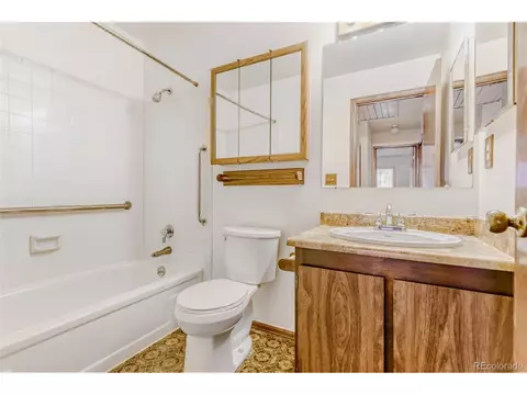 Bath - 16796 E Kent Dr, Aurora, CO 80013 photo 2 of 3