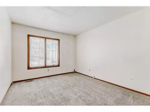 Bedroom - 16796 E Kent Dr, Aurora, CO 80013 photo 3 of 4