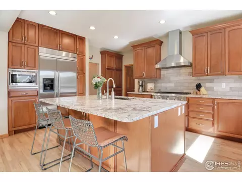 1301 Ruby Way, Longmont, CO 80504 photo 8