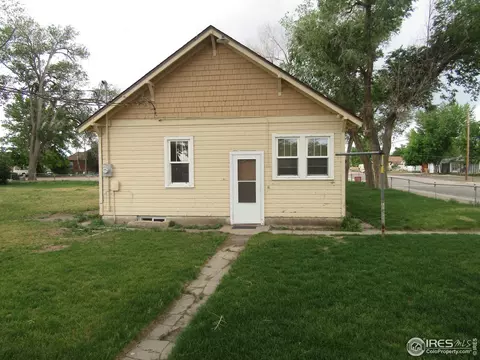 402 Dickson St, Wiggins, CO 80654 photo 4