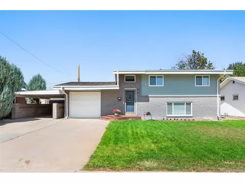 33 Stanford Ave, Pueblo, CO 81005