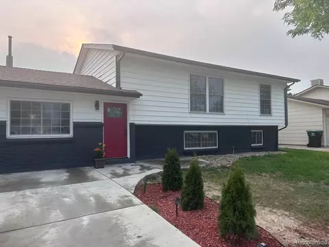 1053 Memphis St, Aurora, CO 80011