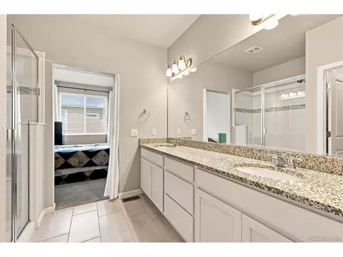 Bath - 15446 W 64th Loop #D, Arvada, CO 80007 photo 3 of 4