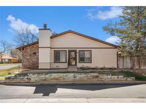 3657 S Laredo St #A, Aurora, CO 80013