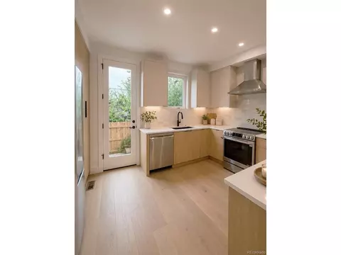 Kitchen - 1259 N Stuart St #4, Denver, CO 80204 photo 3 of 4