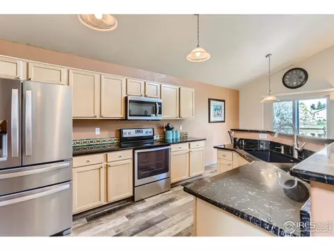 10596 Echo St, Longmont, CO 80504 photo 6
