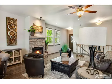 820 13th St, Berthoud, CO 80513 photo 3