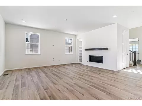 25041 E 38th Ave, Aurora, CO 80019 photo 5