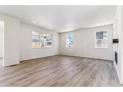 25041 E 38th Ave, Aurora, CO 80019 photo 4