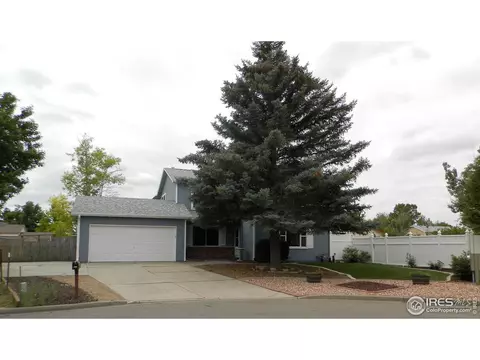 811 Douglas Pl, Berthoud, CO 80513 photo 1