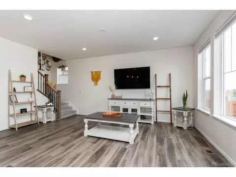 26381 E 5th Pl, Aurora, CO 80018 photo 5