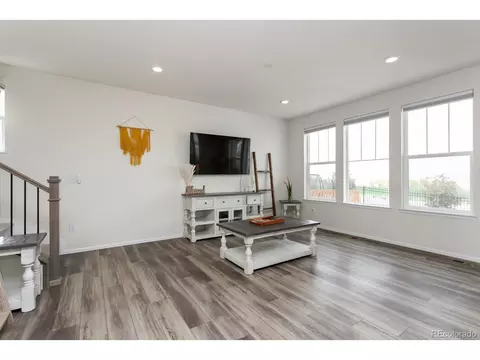 26381 E 5th Pl, Aurora, CO 80018 photo 4