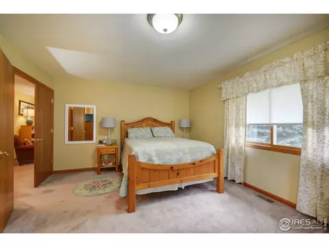 1607 Bowen St, Longmont, CO 80501 photo 17