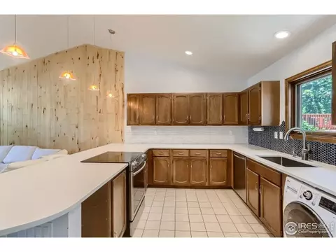 415 E Sutton Cir, Lafayette, CO 80026 photo 10