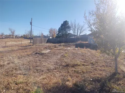 790 4th St, Bennett, CO 80102 photo 5