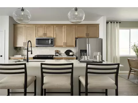 21004 E 63rd Dr, Aurora, CO 80019 photo 5