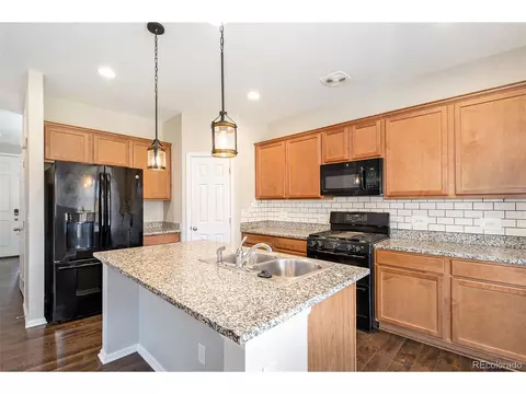 25068 E Maple Ave, Aurora, CO 80018 photo 4