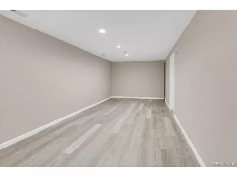 Undisclosed, Denver, CO 80239 photo 18