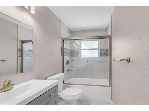 Undisclosed, Denver, CO 80239 photo 11