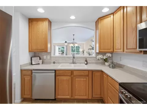 Kitchen - 20351 E Lasalle Pl, Aurora, CO 80013 photo 2 of 7