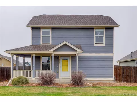 2712 Renshaw St, Strasburg, CO 80136
