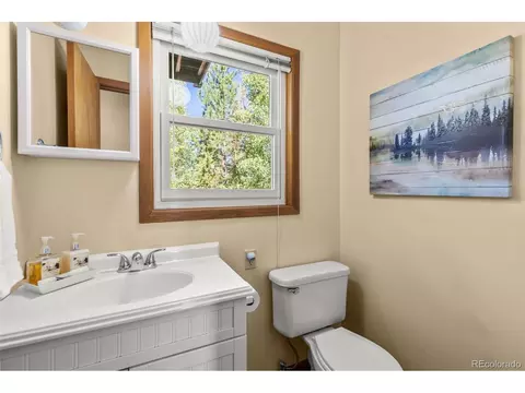 Bath - 41 Poplar Cir, Silverthorne, CO 80498 photo 1 of 3