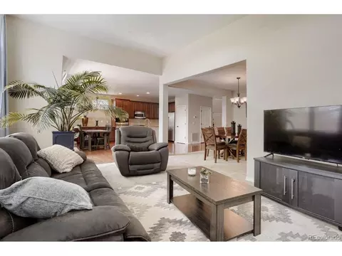 25332 E Indore Dr, Aurora, CO 80016 photo 3
