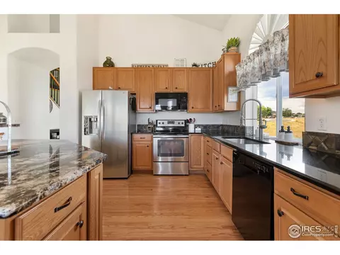 2050 E 101st Ct, Thornton, CO 80229 photo 10