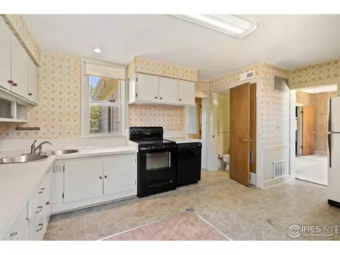 619 35th St, Evans, CO 80620 photo 7