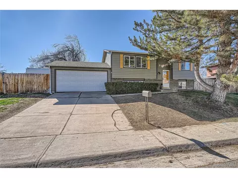 7043 W Hinsdale Dr, Littleton, CO 80128