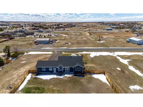 55779 E Apache Pl, Strasburg, CO 80136 photo 4