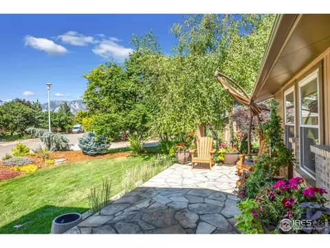 5393 Aztec Dr, Boulder, CO 80303 photo 3