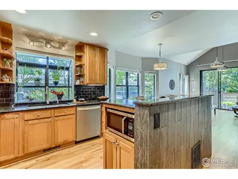 3252 Sentinel Dr, Boulder, CO 80301 photo 3