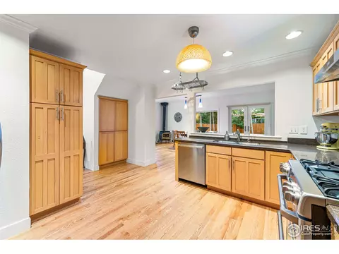 110 30th St, Boulder, CO 80305 photo 4