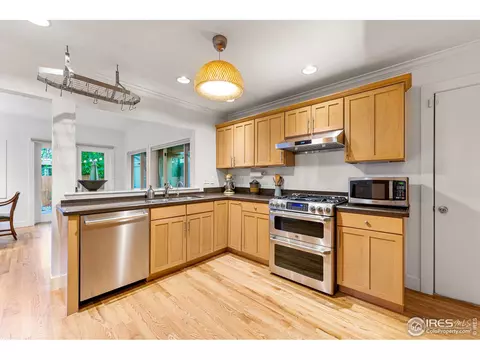 110 30th St, Boulder, CO 80305 photo 3