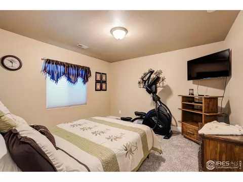 1261 Phipps Ln, Berthoud, CO 80513 photo 22