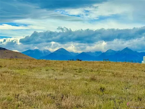 135 Fawn St, Westcliffe, CO 81252